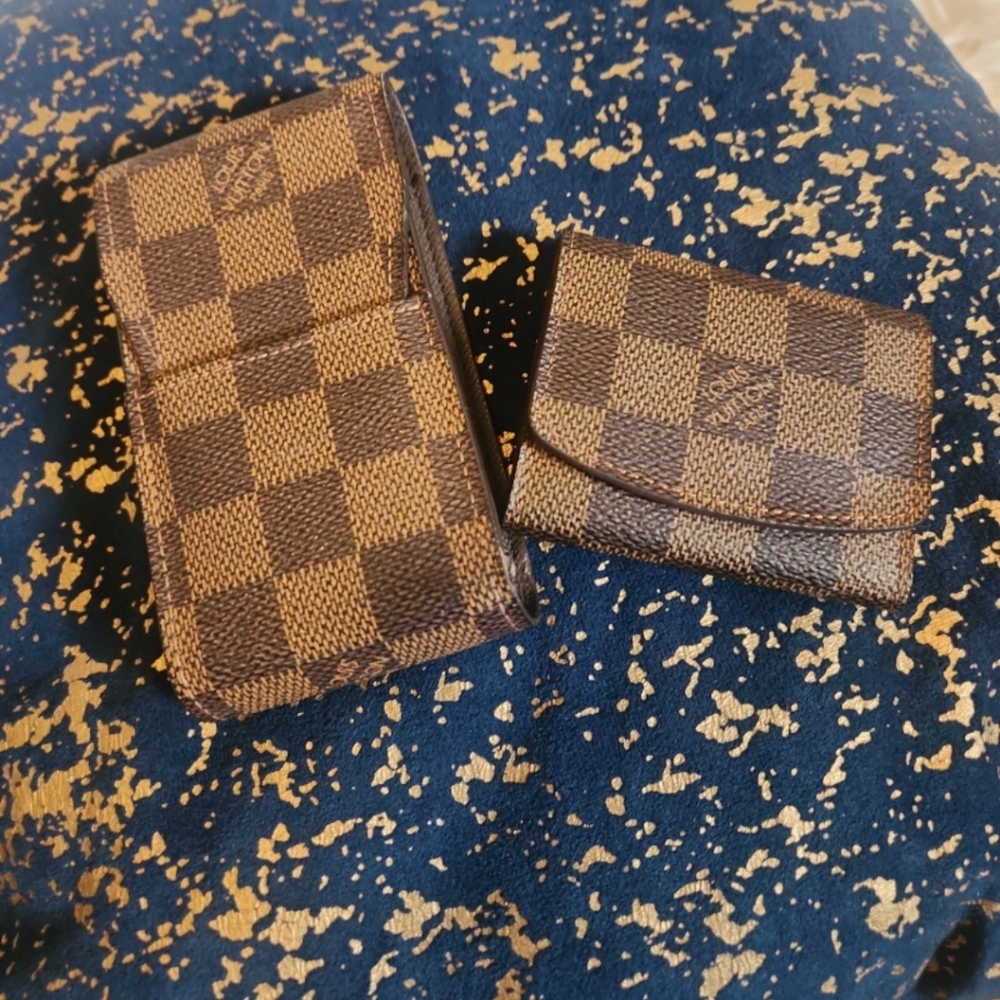 Louis Vuitton Damier "Multipurpose" Case